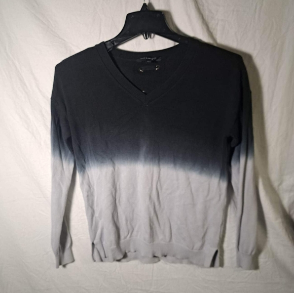 🧡R&R Gradient Lace-Up Back Sweater - Picture 1 of 4
